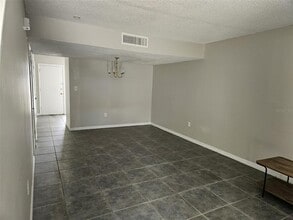 672 Leslie Ct in Altamonte Springs, FL - Building Photo - Building Photo