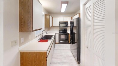 9286 SW 89th Court Rd in Ocala, FL - Building Photo - Building Photo