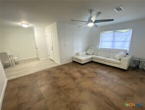 2701 W Scott Blvd in Temple, TX - Building Photo - Building Photo