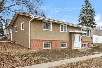 401 42nd Ave NE in Minneapolis, MN - Foto de edificio - Building Photo