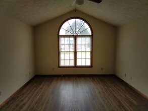 5804 Notblake Ave in Hope Mills, NC - Building Photo - Building Photo