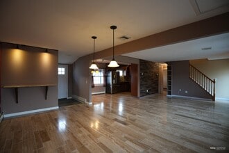 90 Cobalt Ridge Dr E in Levittown, PA - Building Photo - Building Photo