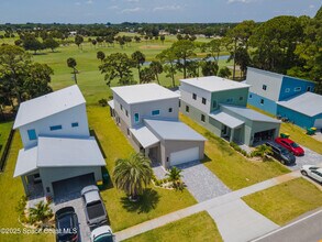 2148 Country Club Rd in Melbourne, FL - Building Photo - Building Photo