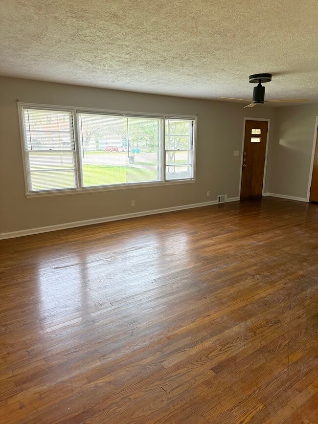 1601 S National Ave in Springfield, MO - Building Photo - Building Photo