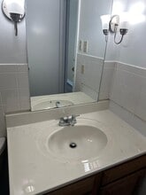 1704 Elbert Dr in Roanoke, VA - Foto de edificio - Building Photo