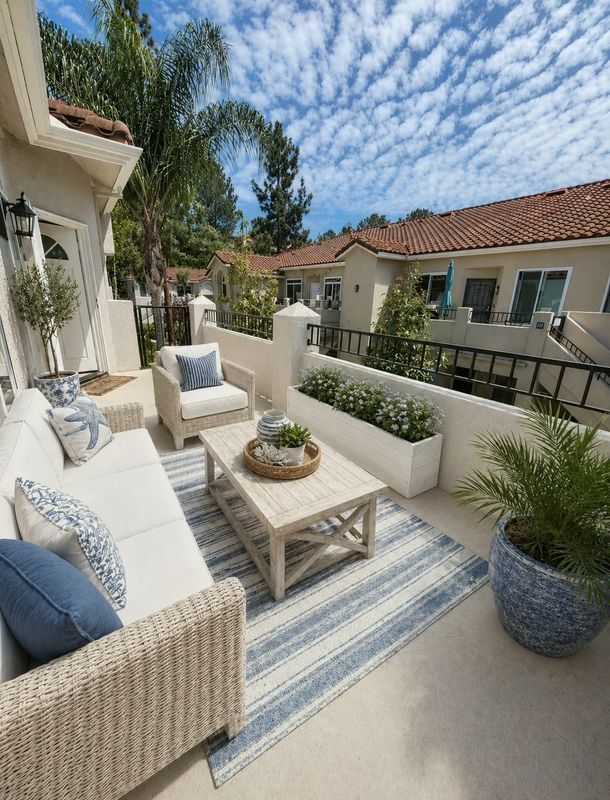 91 Whippoorwill Ln in Aliso Viejo, CA - Foto de edificio - Building Photo