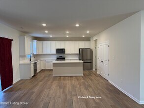 16906 Aiken Rdg Cir in Louisville, KY - Building Photo - Building Photo