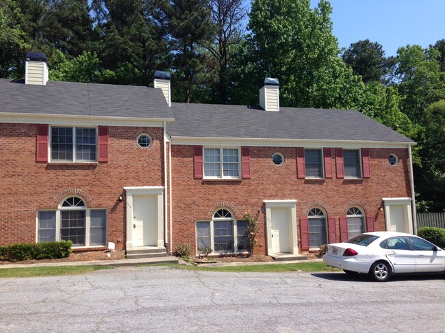 4407 Redgate Rd in Norcross, GA - Building Photo - Building Photo