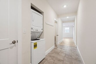 Folger's  Landing in Dover, NH - Building Photo - Interior Photo