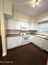 1037 Township Rd in Gulfport, MS - Building Photo - Building Photo