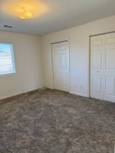 21420 Golden Hills Blvd in Tehachapi, CA - Foto de edificio - Building Photo