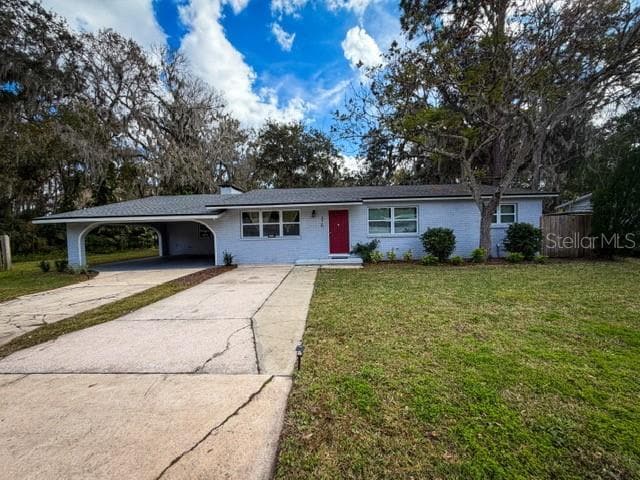 370 Hand Ave