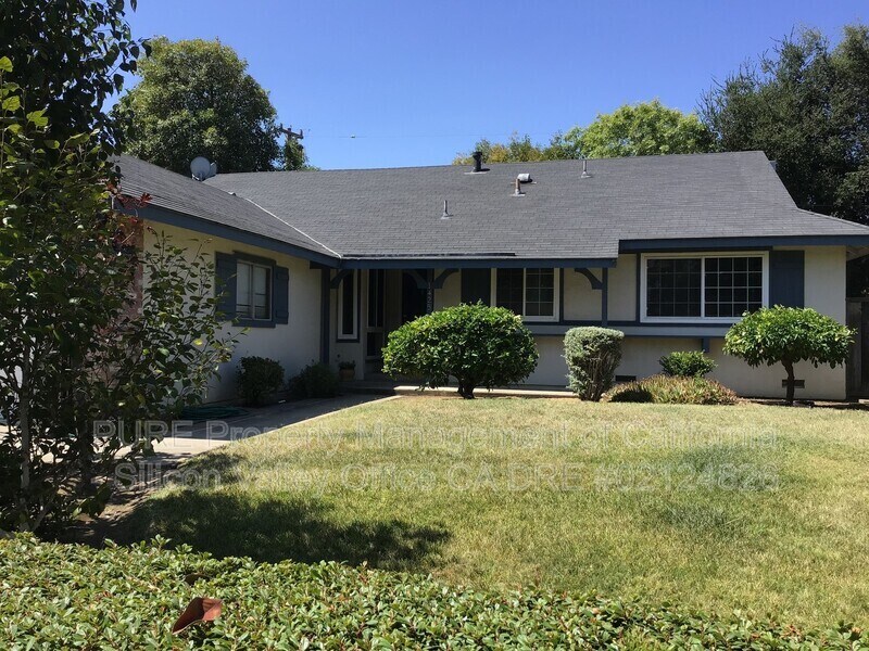 1425 Firebird Way in Sunnyvale, CA - Building Photo