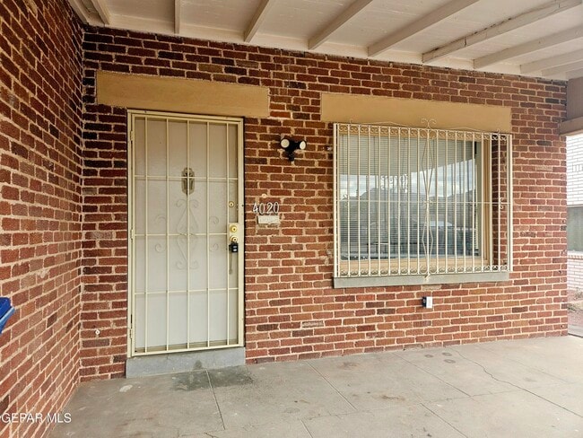 4020 Chester Ave in El Paso, TX - Building Photo - Building Photo