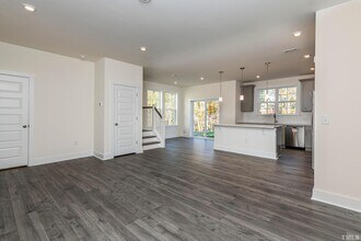 6906 Doddridge Ln in Cary, NC - Foto de edificio - Building Photo