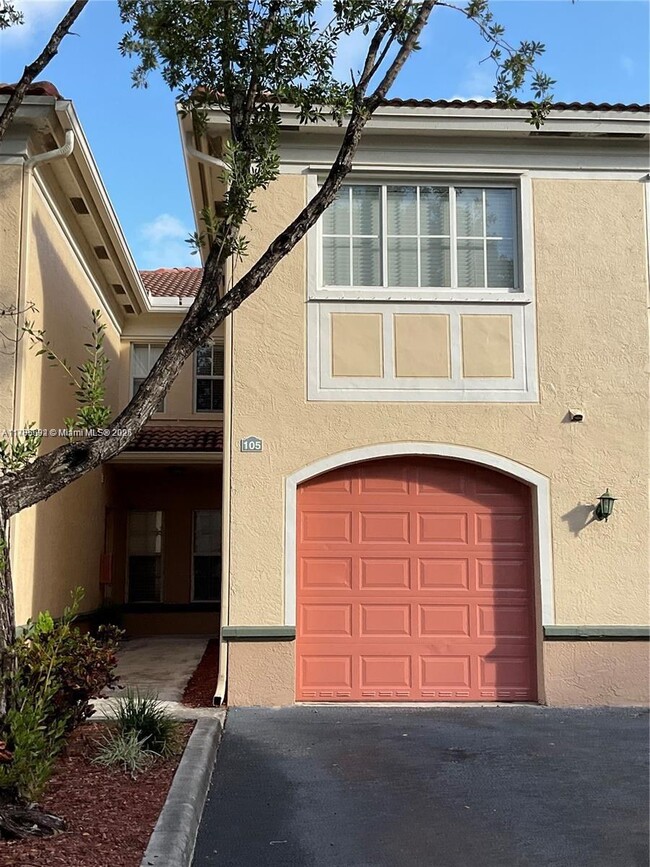2492 Centergate Dr