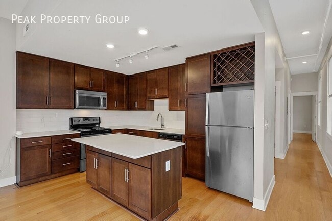 412 E 13th St in Cincinnati, OH - Building Photo - Building Photo