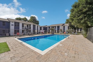 Avila in Waco, TX - Building Photo