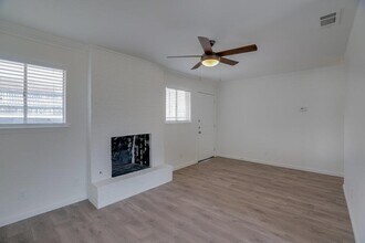 304 John N Garner Cir in Austin, TX - Building Photo - Building Photo