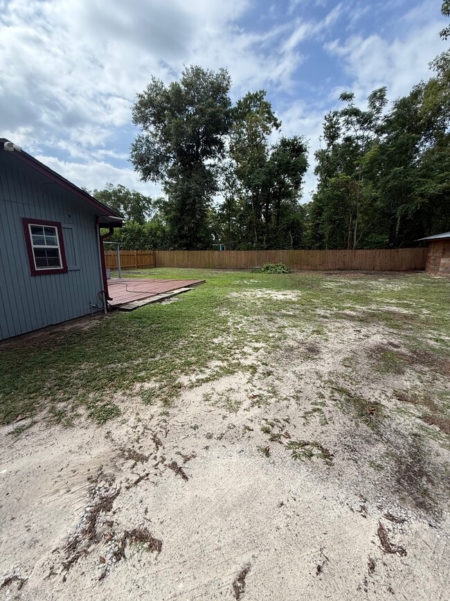 4338 Loys Dr