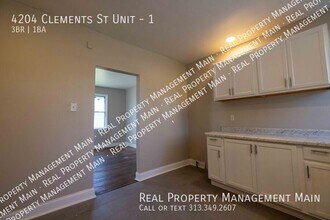 4204 Clements St in Detroit, MI - Building Photo - Building Photo