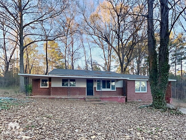 property at 3836 Garrett Rd SW