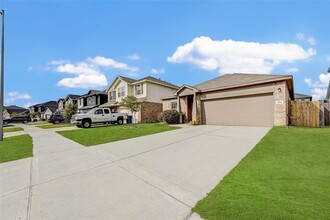 406 Almond Willow Ln in Crosby, TX - Building Photo - Building Photo