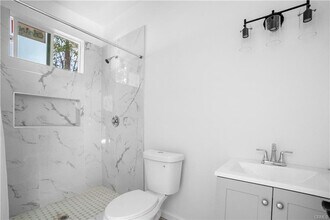 20538 Enadia Way in Los Angeles, CA - Building Photo - Building Photo