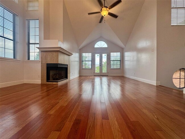 6608 Mesa Hollow Dr in Austin, TX - Building Photo - Building Photo