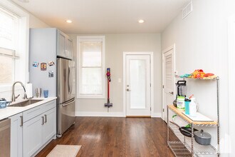 2145 W Webster Ave in Chicago, IL - Foto de edificio - Building Photo