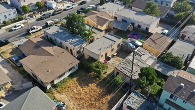 1135 E 67th St in Los Angeles, CA - Building Photo - Building Photo