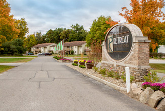 The Retreat Apartment Homes in Elkhart, IN - Building Photo - Building Photo