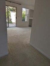 5 Holtz Ct in Alameda, CA - Building Photo - Building Photo