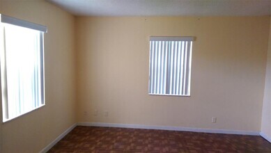 11380 NW 39th St, Unit 3 in Coral Springs, FL - Building Photo - Building Photo