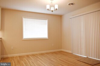 1485 Treeline Dr in Chambersburg, PA - Foto de edificio - Building Photo