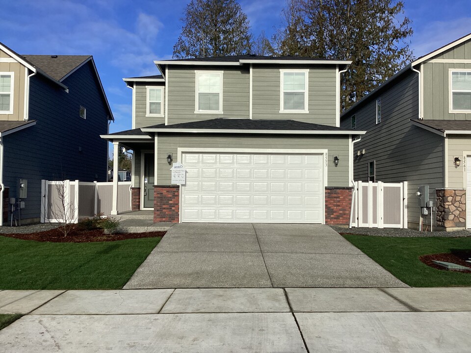 8553 49th Pl NE in Marysville, WA - Building Photo