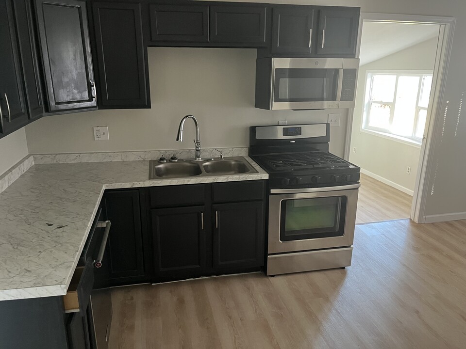 312 Treasure St in Bartonville, IL - Foto de edificio