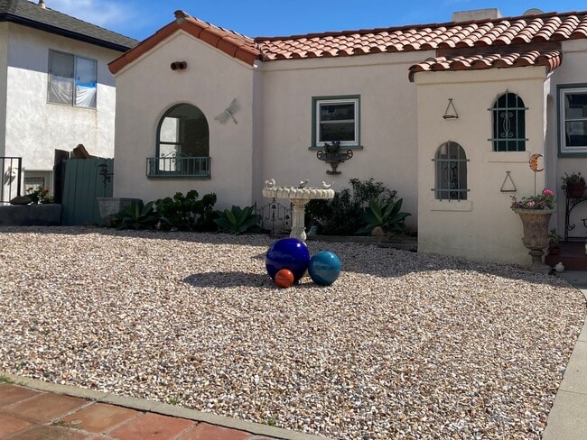 2180 Foster Ave, Unit Foster Unit 1 in Ventura, CA - Building Photo - Building Photo