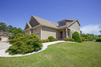 133 Cypress Cir in Southern Pines, NC - Building Photo - Building Photo