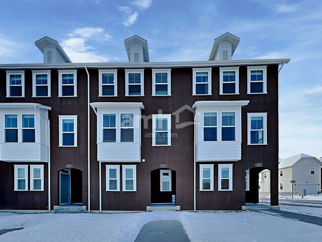 property at 6051 W Copperhawk Dr