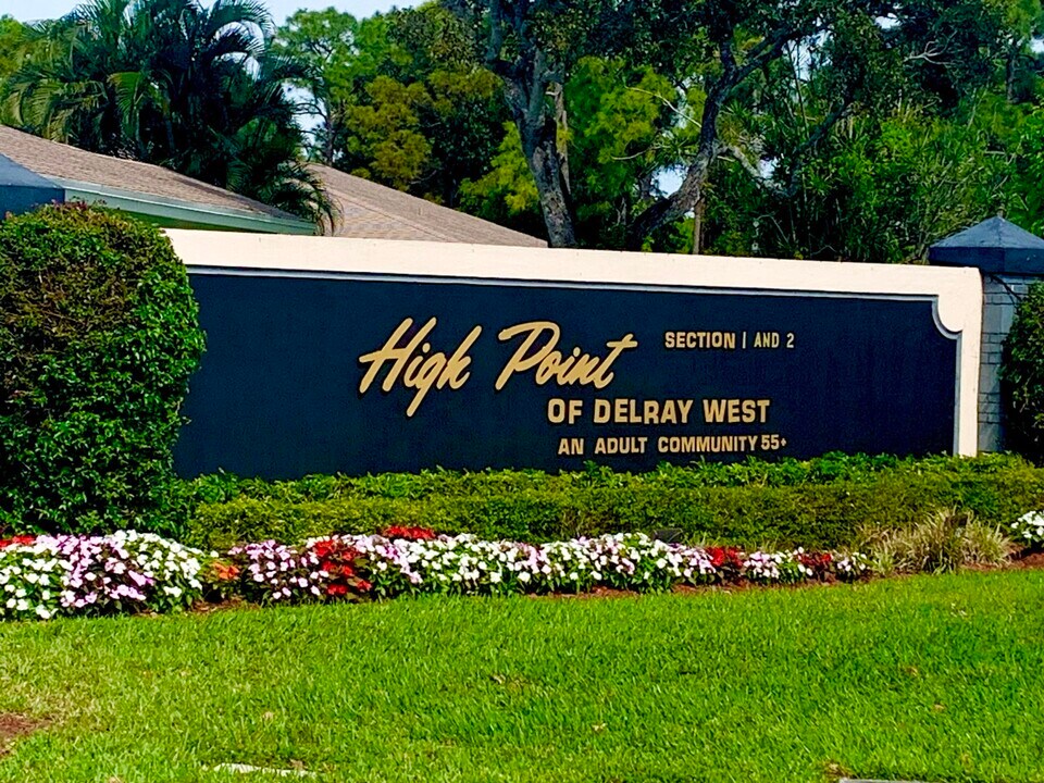 5090 Lakefront Blvd in Delray Beach, FL - Building Photo