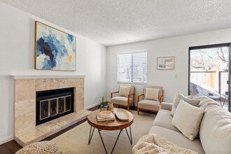 2206 La Terrace Cir in San Jose, CA - Building Photo - Building Photo