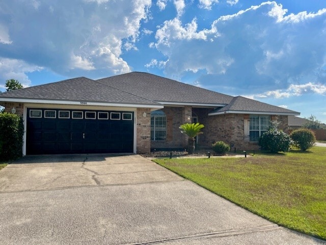 9866 Parker Lake Cir in Navarre, FL - Building Photo - Building Photo