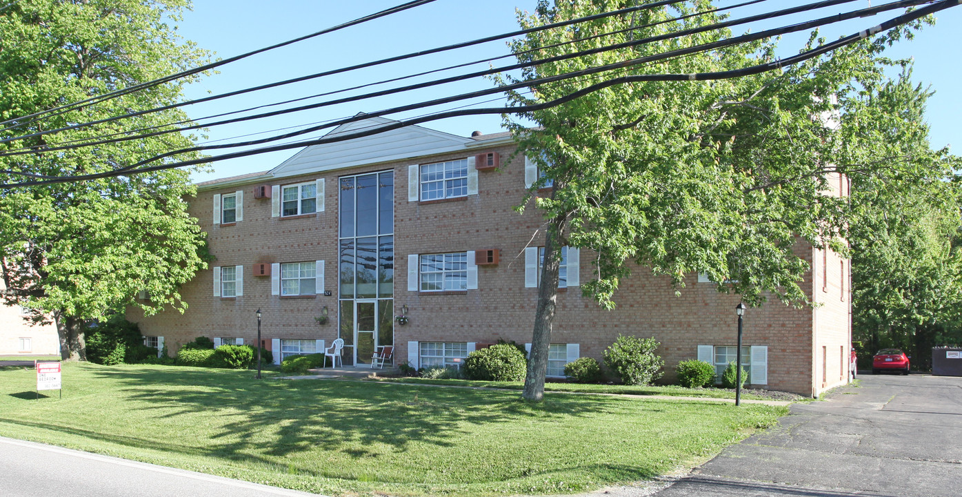 Clough Pike Apartments in Cincinnati, OH - Building Photo