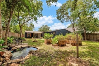 3914 Ella Blvd in Houston, TX - Building Photo - Building Photo