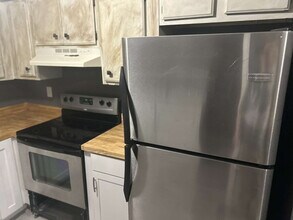 126 Kesterson St, Unit 1 in Greeneville, TN - Building Photo - Building Photo