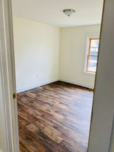 812 Brunswick Ave in Gardiner, ME - Building Photo - Building Photo