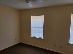 Royston Townhouses in Royston, GA - Building Photo - Interior Photo