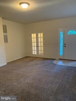 5061 Bayside Rd in Chesapeake Beach, MD - Building Photo