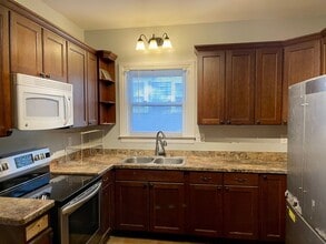 45 Clay Ave in Rochester, NY - Foto de edificio - Building Photo